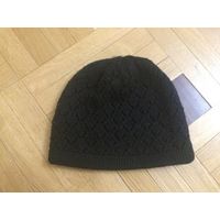 Шапка H&M черного цвета, весна. Шапка двойная, верх ажурный, единый размер. Состав: 70% акрилик, 30% шерсть. Глубина 20 см, хорошо тянется. б/у, с естественными следами использования, хорошее.