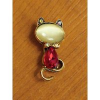 Брошка котик