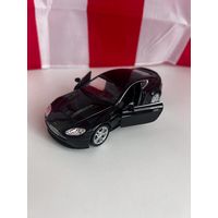 Модель welly aston martin v12 vantage 1:43
