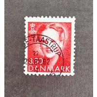 Марка Дания 1990 год Королева