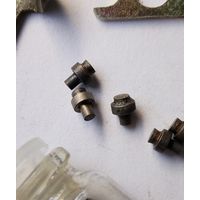 Контакты для рычага трамблера (наковальни прерывателя распределителя зажигания). Цена за один.