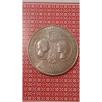 Остров святой Елены 25 пенсов 1981 Чарльз  и Диана