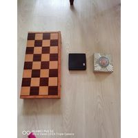 Шахматная доска и шахматы сувенирные дорожные СССР трёхдневный аукцион