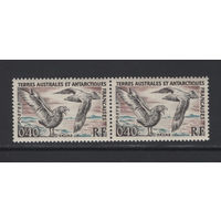 ТААФ Французские Антарктические Территории 1959** Птицы Большой Поморник сцепка Mi#15
