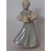 Девочка с кружками. Рига.