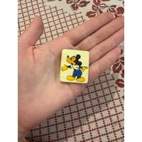 Микки Маус ЗНАЧОК С РУБЛЯ