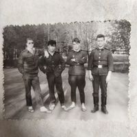 Фотография. Солдаты из 1992 года. Призывались в СССР, а служили - ?..