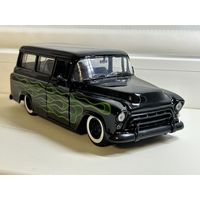 Модель Chevrolet Suburban 1957