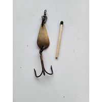 Блесна Невская-2 (Лепесток, Капля), завод ПО Блесна (бывший Завод пластмассовых спорттоваров г. Отрадное), СССР