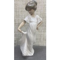 Статуэтка винтажная "Как мило", фарфор Nao для Lladro, Испания, 1989 год, высота 21 см