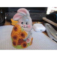 Заяц солонка фарфор 9 см с рубля!