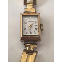 Часы женские позолоченные СССР. Чайка 1200. Самые маленькие часы СССР. На ходу.  ОЧЕНЬ РЕДКИЕ!!!