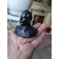 Бюст Сталин