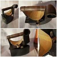 Чугунный маленький утюг размер "6".