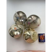 Елочные игрушки Шары.