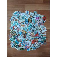 100 чистых марок СССР с повреждениями зубцов и клея, перегибами