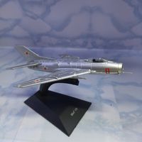 Модель самолёта МиГ-19