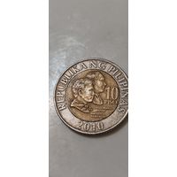 Филиппины 10 писо 2010