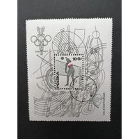 Польша 1976 Блок Mi.65 с маркой "Летние олимпийские игры в Монреале" (гашеный с клеем) марка Mi.2458 каталог 1.50 евро