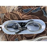 Очки для плавания