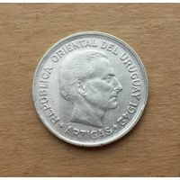 Уругвай, 1 песо 1942 г., серебро 0.720