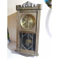 Настеннын часы Zentra.