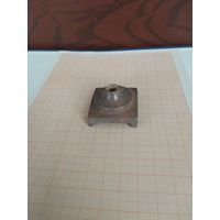 Основание подсвечника.