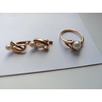 Серьги + кольцо из золота 585 пробы с искусственным жемчугом