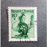 Марки Австрия 1948 год Национальный костюм