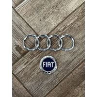 Эмблема авто  - Audi и FIAT (пластик)