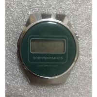 Часы ЭЛЕКТРОНИКА 5. Рабочие или нет не знаю. Состояние хорошее.