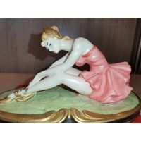 Тяжёлая статуэтка "Балерина", высота 10 см., длина 18 см.