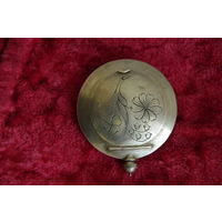 Пудреница + бутылочка ( 2 в одном ) , серебро 875 пр. голова  ( 25,8 гр )