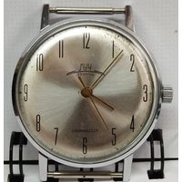 Часы "Луч 2209" костюмные ультратонкие ,корпус в идеале!