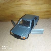 Винтаж.Модели Ягуар,Форд.Англия "Corgi".1/36