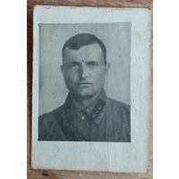 Фото старшего лейтенанта. 3х4 см.