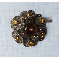 Брошь(брошка) ЧССР винтажная с медово-янтарными камнями