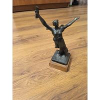 Статуэтка Родина-Мать