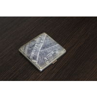 Портсигар металлический.