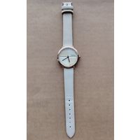 Часы женские Dicaihong кварц ИДУТ, без МЦ!!