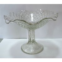 Ваза 50-60-е годы СССР (Неман). Высота 14 см. Диаметр 18 см. Редкая!