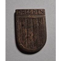 Знак Дрезден Dresden очень старый (2-я мировая?)