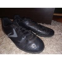 Бутсы футбольные 38-37 размер