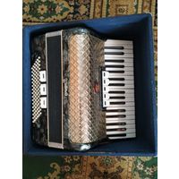 Аккордеон Weltmeister 1957 или 1958 года выпуска