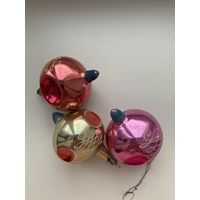 Елочные игрушки.