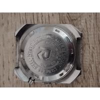 Часы Японские "Ricoh", баланс  крутится, но ост