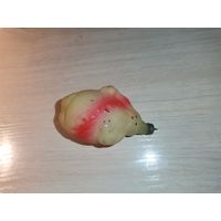 Ёлочная игрушка "Принц Лимон", времён СССР, скол в районе подвески.