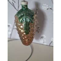 Елочная игрушка шишка