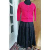 Комплект из красивой кофточки красного цвета и юбки воланами 100%cotton, размер44-46, импортного пр-ва.