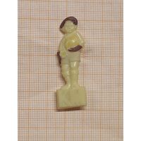 Значок -фигурка Кожаный Мяч, пластик.